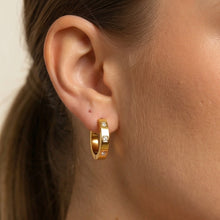 Isabella Hoops