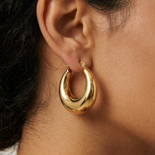 Selene Moon Hoops
