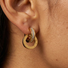 Valentina Hoops