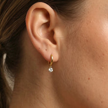 Elowen Hoops